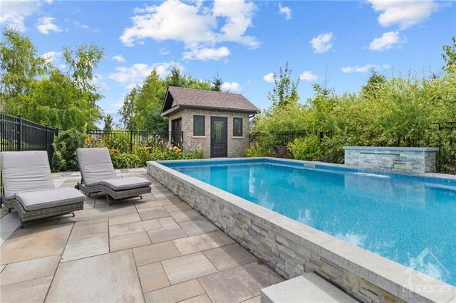 7301 Blue Water Cres, House detached with 5 bedrooms, 4 bathrooms and 8 parking in Ottawa ON | Image 27