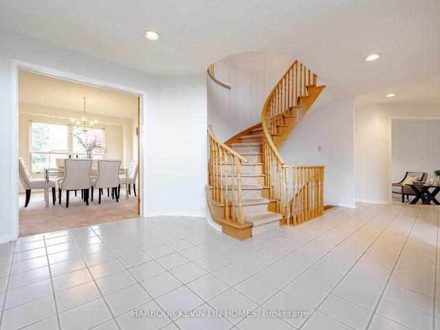 95 Castleridge Dr, House detached with 4 bedrooms, 4 bathrooms and 10 parking in Richmond Hill ON | Image 37
