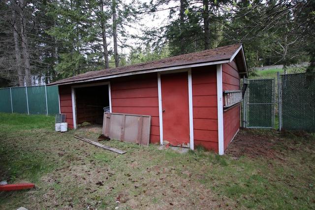 217 6th St, House detached with 5 bedrooms, 3 bathrooms and 4 parking in Nakusp BC | Image 16