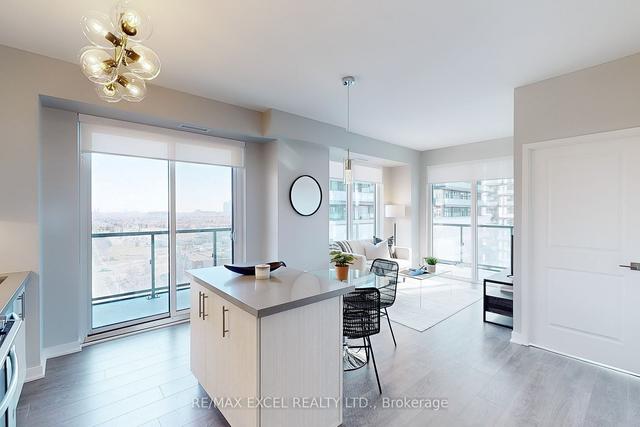 1009 - 85 Oneida Cres, Condo with 2 bedrooms, 2 bathrooms and 1 parking in Richmond Hill ON | Image 3