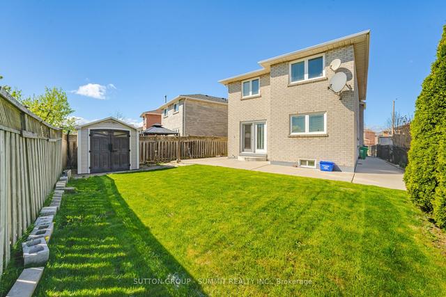 13 Oaklea Blvd, House detached with 3 bedrooms, 4 bathrooms and 3 parking in Brampton ON | Image 32