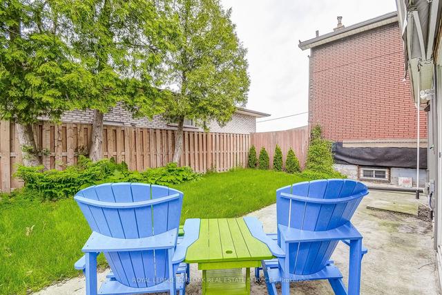 185 Simcoe St E, House semidetached with 3 bedrooms, 1 bathrooms and 0 parking in Hamilton ON | Image 18