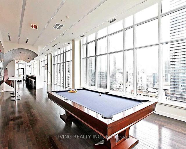 1707 - 126 Simcoe St, Condo with 1 bedrooms, 1 bathrooms and 0 parking in Toronto ON | Image 6