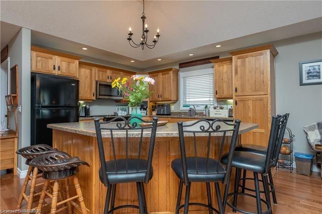 477 Buckby Lane, House detached with 5 bedrooms, 2 bathrooms and 4 parking in Saugeen Shores ON | Image 2