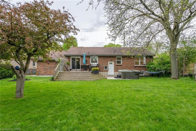 687 Kipps Lane, House detached with 4 bedrooms, 2 bathrooms and 3 parking in London ON | Image 29