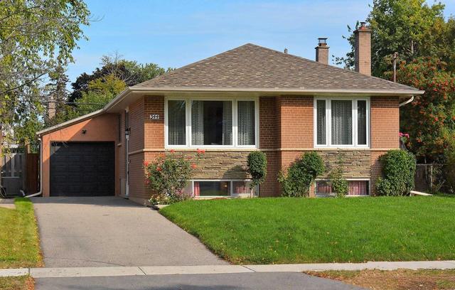 344 Rathburn Rd, House detached with 4 bedrooms, 2 bathrooms and 5 parking in Toronto ON | Image 1