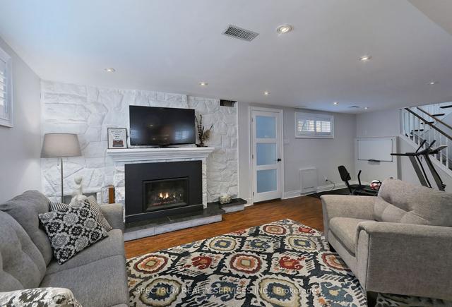 115 Exbury Rd, House detached with 3 bedrooms, 2 bathrooms and 3 parking in Toronto ON | Image 22