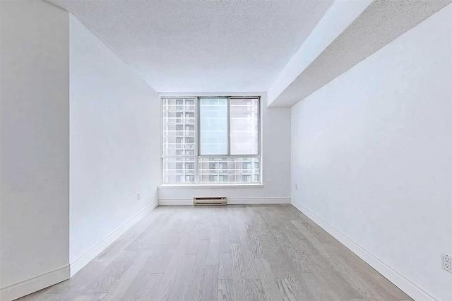 706 - 38 Elm St, Condo with 1 bedrooms, 1 bathrooms and 1 parking in Toronto ON | Image 15