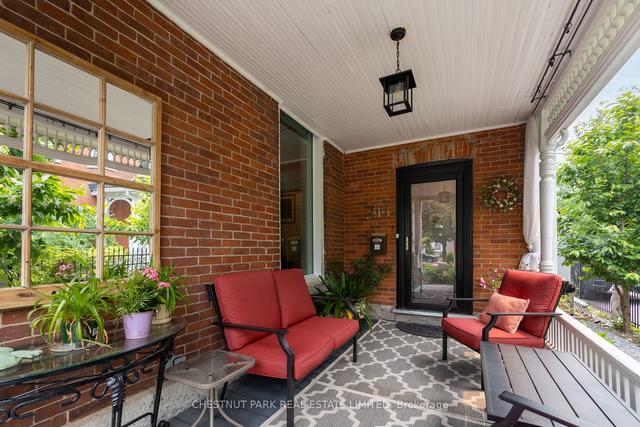 219 Charles St, House semidetached with 4 bedrooms, 2 bathrooms and 1 parking in Belleville ON | Image 33