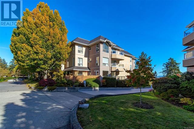 3185 - 2600 Ferguson Rd, Condo with 2 bedrooms, 2 bathrooms and 2 parking in Central Saanich BC | Image 13