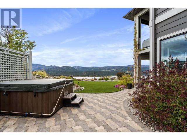 8856 Somerset Pl, House detached with 3 bedrooms, 2 bathrooms and 3 parking in Vernon BC | Image 65