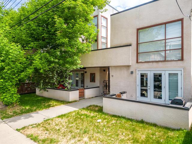 5 - 52 6 Street Ne, Home with 2 bedrooms, 2 bathrooms and 1 parking in Calgary AB | Image 3