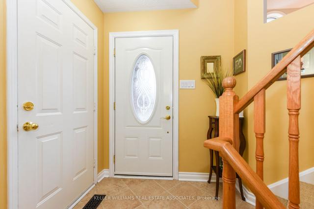 21 Springview Dr, House detached with 2 bedrooms, 1 bathrooms and 4 parking in Brampton ON | Image 20