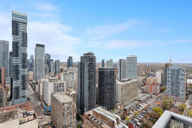 3601 - 386 Yonge St, Condo with 2 bedrooms, 2 bathrooms and 1 parking in Toronto ON | Image 14