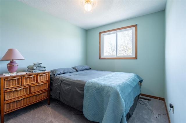 123 Keefer Rd, House detached with 5 bedrooms, 2 bathrooms and 2 parking in Thorold ON | Image 27