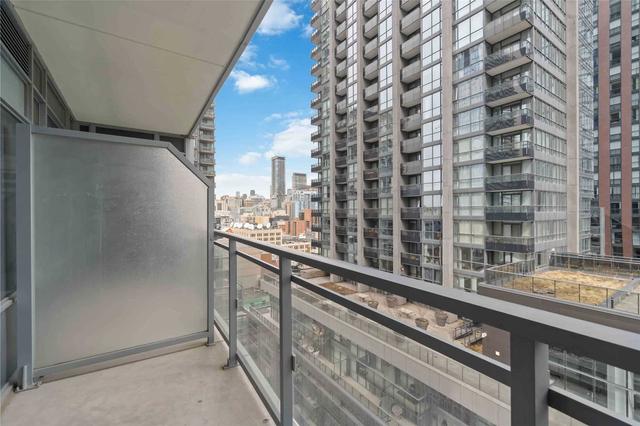 1208 - 21 Widmer St, Condo with 1 bedrooms, 1 bathrooms and 0 parking in Toronto ON | Image 11