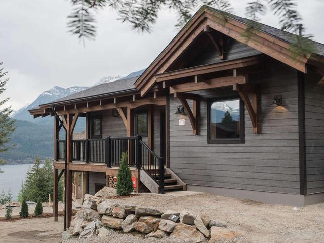 23 Birchgrove Bend, House detached with 2 bedrooms, 2 bathrooms and 2 parking in Central Kootenay D BC | Image 4