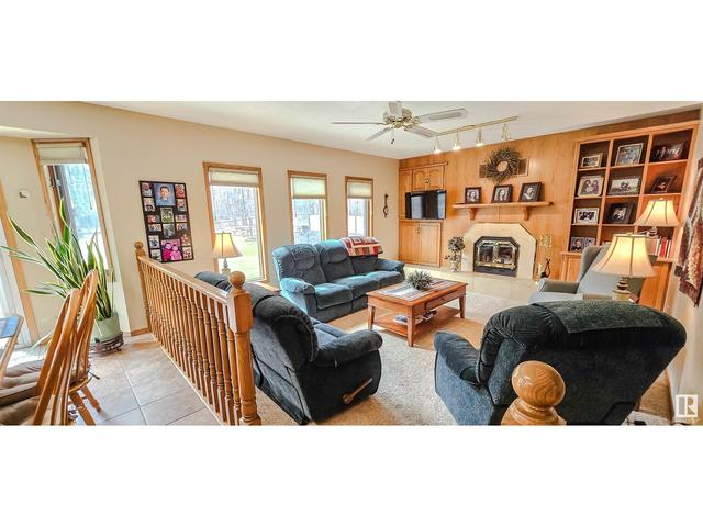 2 Celebrity Estates Dr, House detached with 6 bedrooms, 3 bathrooms and null parking in Drayton Valley AB | Image 44