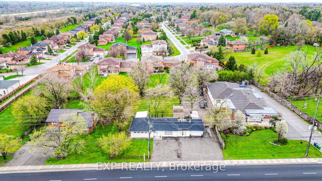 7821 Kennedy Rd, House detached with 3 bedrooms, 4 bathrooms and 20 parking in Markham ON | Image 24