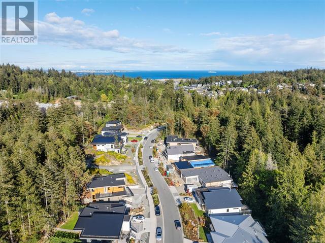660 Medalist Ave, House detached with 4 bedrooms, 4 bathrooms and 3 parking in Colwood BC | Image 53