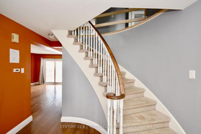 164 Fox Run, House detached with 4 bedrooms, 3 bathrooms and 4 parking in Barrie ON | Image 23