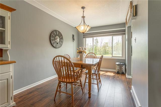 18 - 241 Dufferin St, House attached with 3 bedrooms, 1 bathrooms and 2 parking in Stratford ON | Image 3