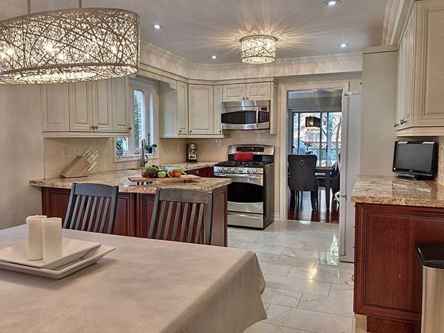1368 Daniel Creek Rd, House detached with 4 bedrooms, 3 bathrooms and 6 parking in Mississauga ON | Image 35