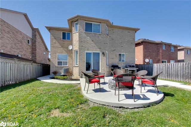 19 Sherwood Crt, House detached with 3 bedrooms, 2 bathrooms and 6 parking in Barrie ON | Image 5