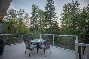 415 Wildwood Drive Sw, House detached with 5 bedrooms, 3 bathrooms and 3 parking in Calgary AB | Image 40