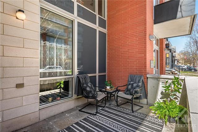 351 Mcleod St, Townhouse with 1 bedrooms, 1 bathrooms and 1 parking in Ottawa ON | Image 4