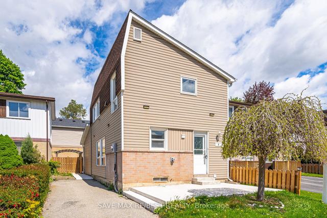 6 Hawkins Ct, House detached with 3 bedrooms, 2 bathrooms and 3 parking in Brampton ON | Image 1