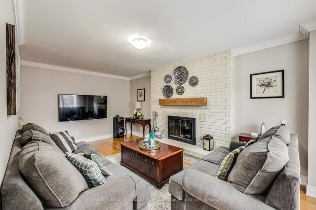 5 Michelle Ct, House detached with 4 bedrooms, 4 bathrooms and 7 parking in Whitby ON | Image 5