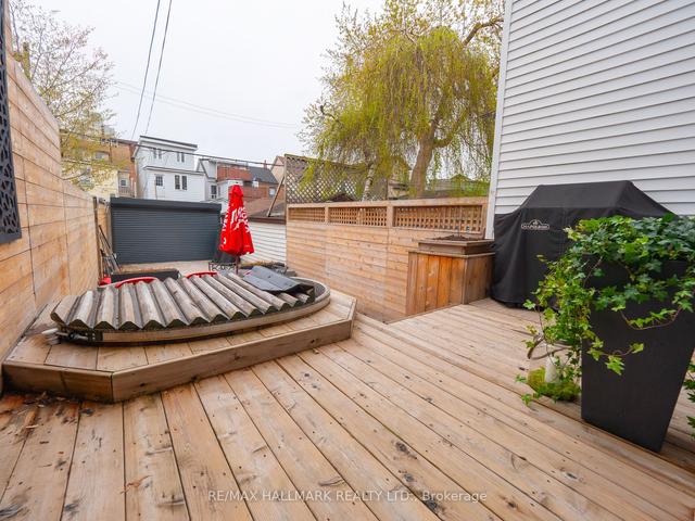 149 Simpson Ave, House semidetached with 2 bedrooms, 2 bathrooms and 1 parking in Toronto ON | Image 28