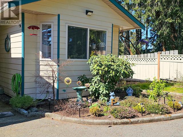 5 - 4271 Wellington Rd, House attached with 2 bedrooms, 2 bathrooms and 1 parking in Nanaimo BC | Image 4