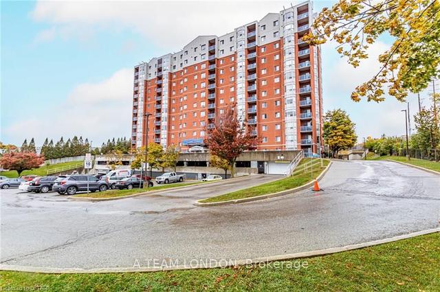 1209 - 30 Chapman Ct, Condo with 2 bedrooms, 2 bathrooms and 1 parking in London ON | Image 13
