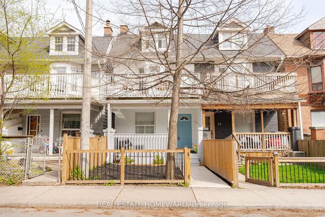 38 Mallon Ave, House semidetached with 2 bedrooms, 3 bathrooms and 0 parking in Toronto ON | Image 1
