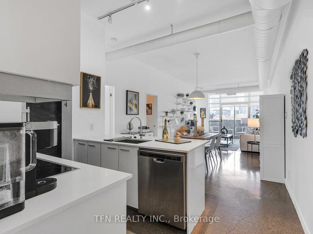 507 - 549 King St E, Condo with 2 bedrooms, 2 bathrooms and 1 parking in Toronto ON | Image 2