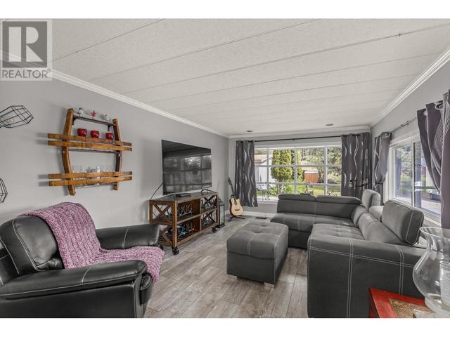23 - 5371 Princeton Ave, House other with 2 bedrooms, 1 bathrooms and 2 parking in Peachland BC | Image 7
