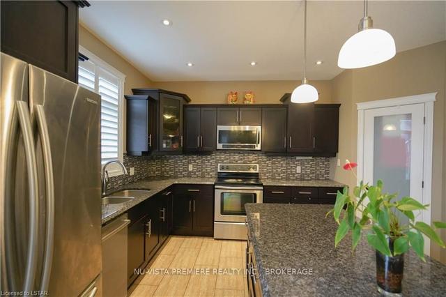 968 Springbank Ave N, House detached with 4 bedrooms, 4 bathrooms and 4 parking in Woodstock ON | Image 24