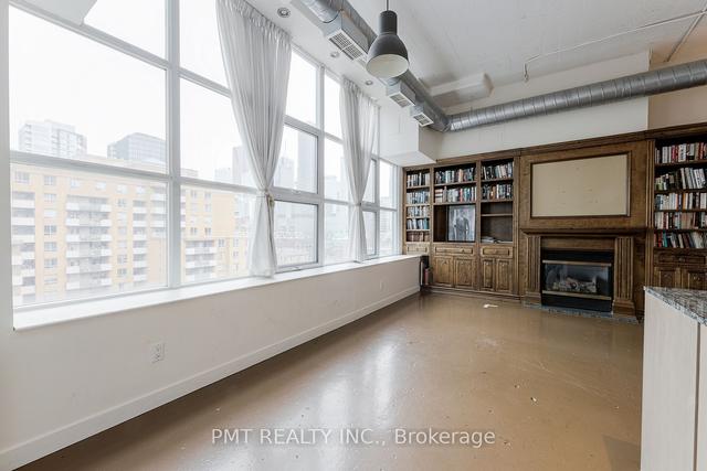 751 - 155 Dalhousie St, Condo with 2 bedrooms, 2 bathrooms and 1 parking in Toronto ON | Image 12