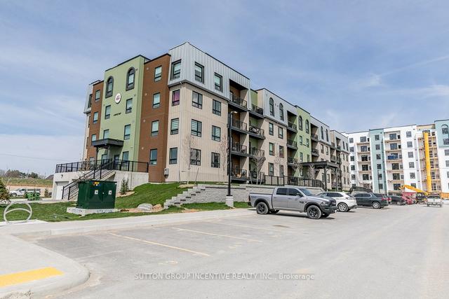 404 - 6 Spice Way, Condo with 2 bedrooms, 2 bathrooms and 1 parking in Barrie ON | Image 9