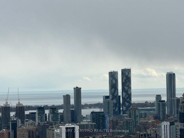 4122 - 585 Bloor St E, Condo with 3 bedrooms, 2 bathrooms and 1 parking in Toronto ON | Image 10