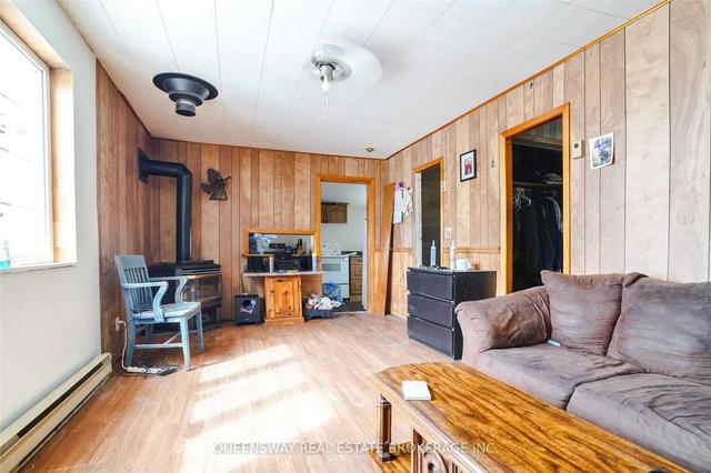 35 Fenel Rd, House detached with 1 bedrooms, 1 bathrooms and 12 parking in Kawartha Lakes ON | Image 11