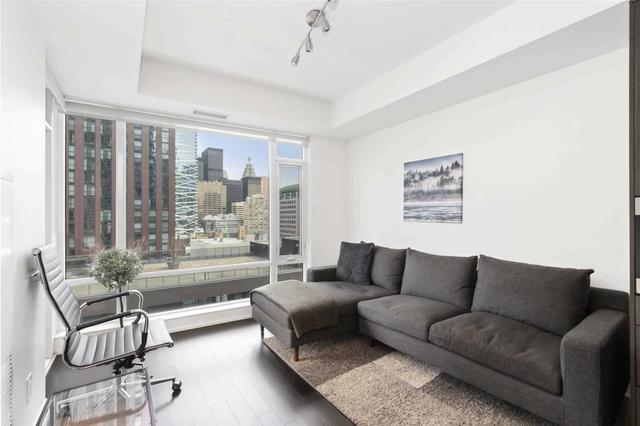 1208 - 21 Widmer St, Condo with 1 bedrooms, 1 bathrooms and 0 parking in Toronto ON | Image 1