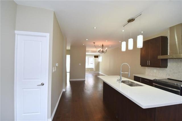 126 Hess St S, House detached with 3 bedrooms, 3 bathrooms and 0 parking in Hamilton ON | Image 7