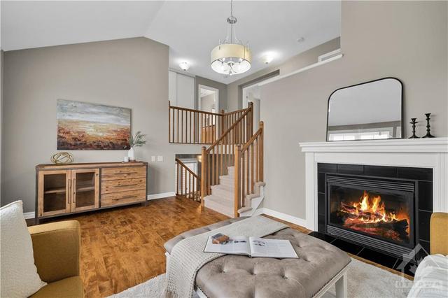 406 Vendevale Ave, House detached with 4 bedrooms, 4 bathrooms and 4 parking in Ottawa ON | Image 12