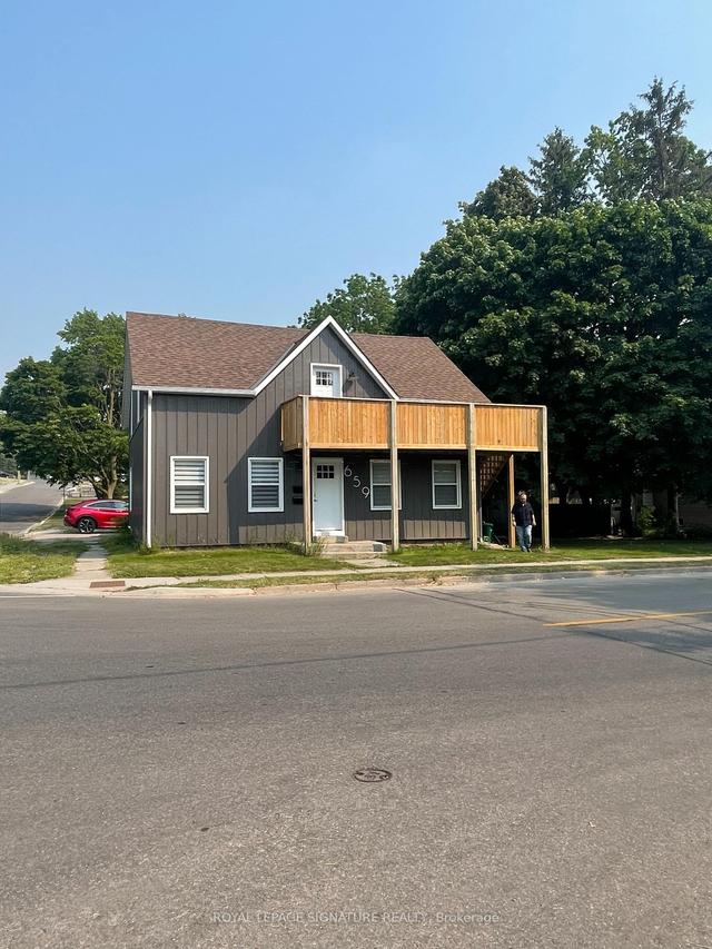 upper - 659 Dolph St St N, House detached with 3 bedrooms, 1 bathrooms and 2 parking in Cambridge ON | Image 1