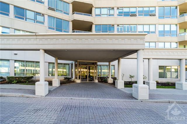 707 - 1480 Riverside Dr, Condo with 2 bedrooms, 2 bathrooms and 1 parking in Ottawa ON | Image 2