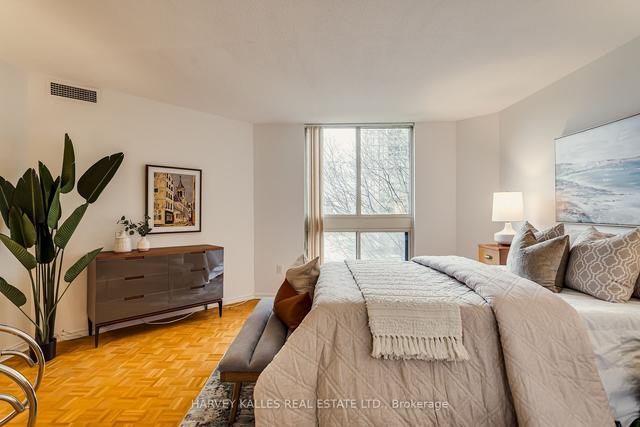 310 - 10 Kenneth Ave, Condo with 2 bedrooms, 2 bathrooms and 1 parking in Toronto ON | Image 24