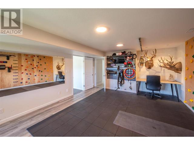 5709 Impett Pl, House detached with 4 bedrooms, 3 bathrooms and 1 parking in Summerland BC | Image 31